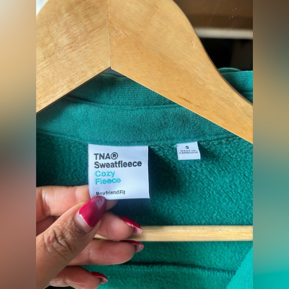 TNA | cozy sweat fleece * in emerald boyfriend fit | size small - Picture 5 of 6